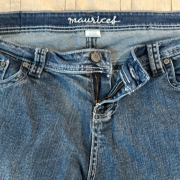 Jeans - Picture 3 of 4